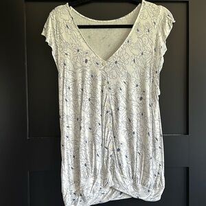 Ladies short sleeve top